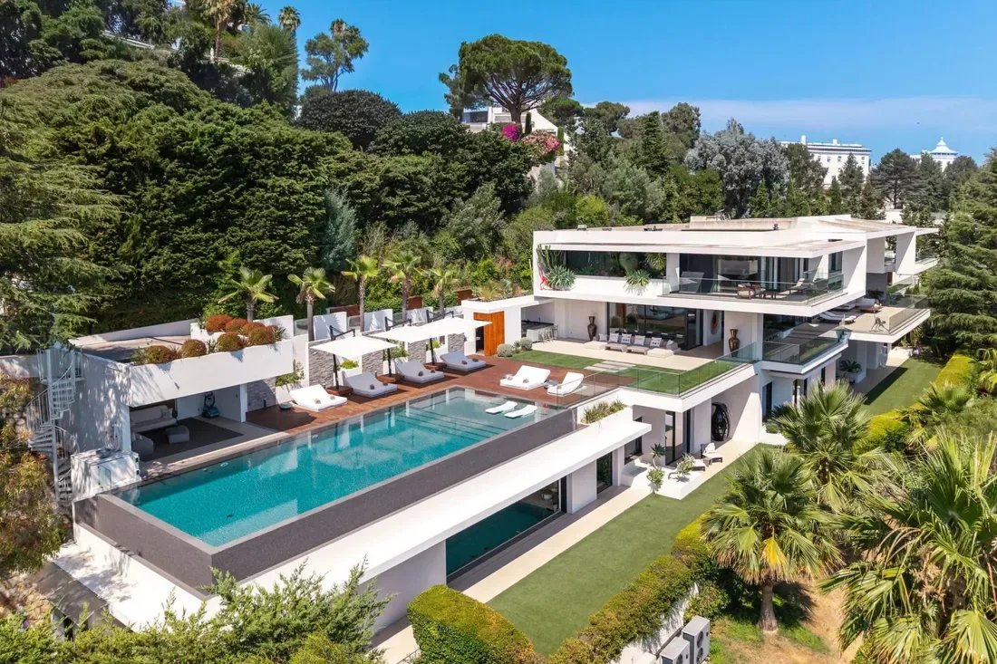 A Contemporary Masterpiece  🇫🇷 Cannes Californie