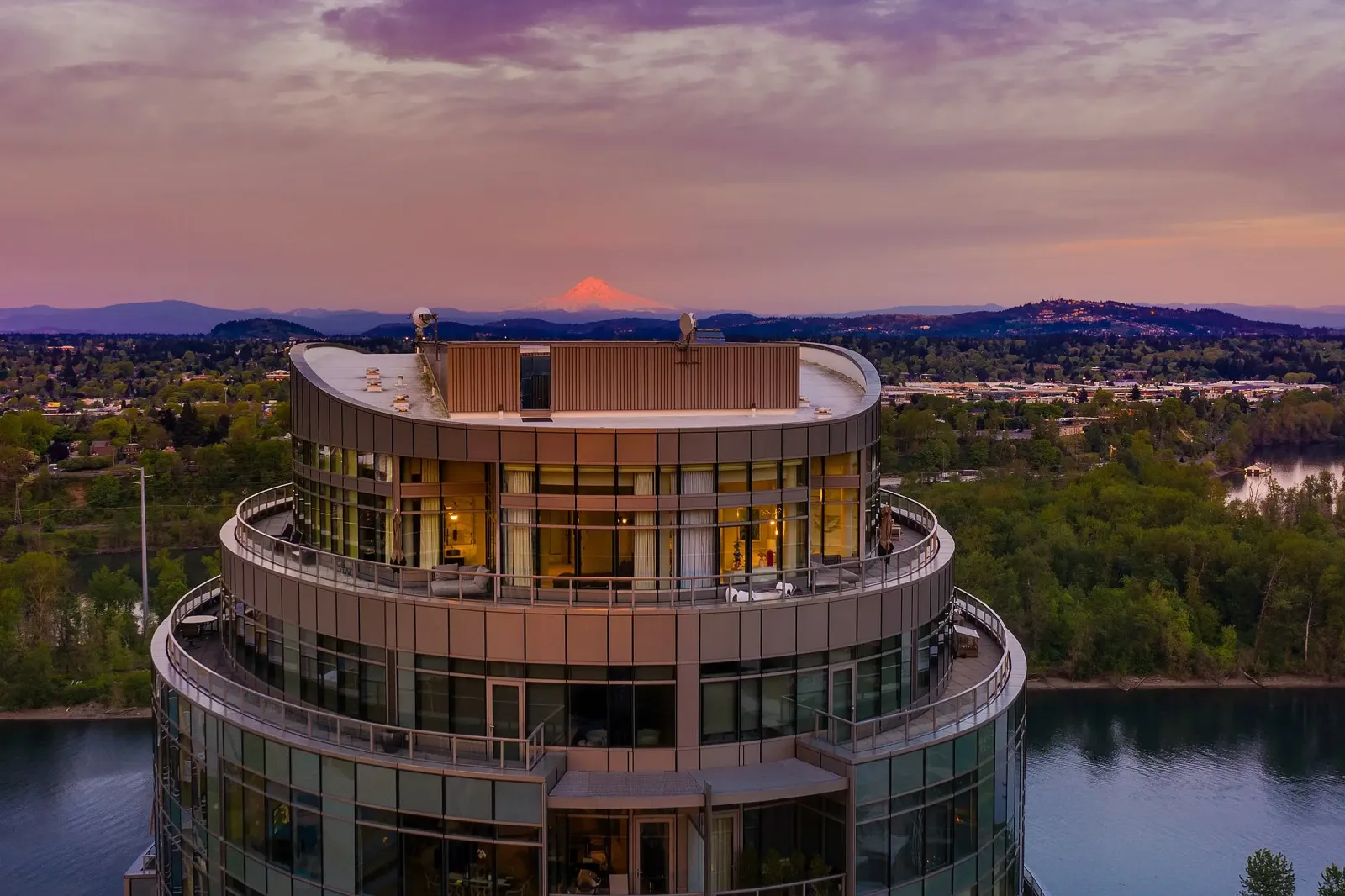 KeyPrice Penthouse+ 🇺🇸 Sky Island Penthouse — The John Ross